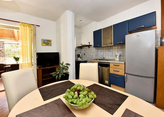 Guest house Apartment Nikola Porec